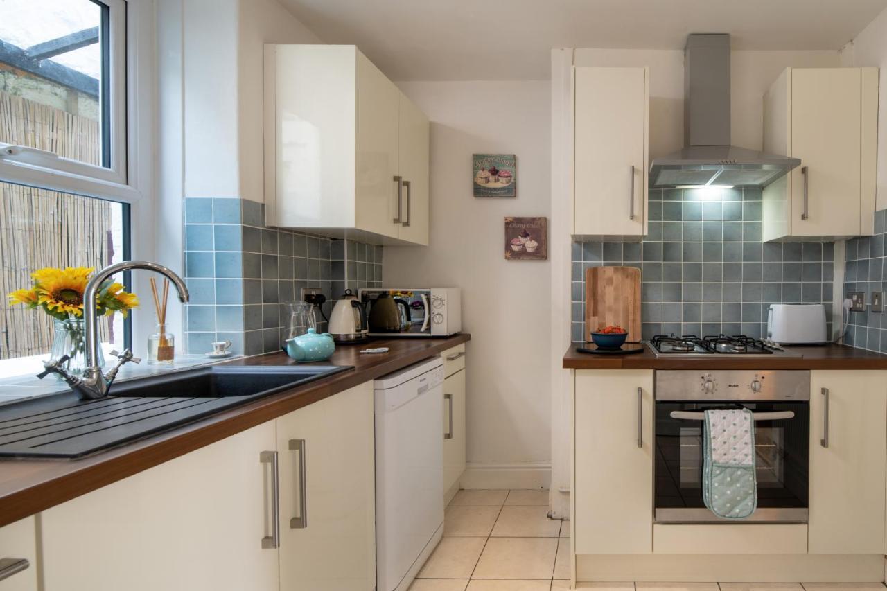 Windy Ridge Terrace With Beautiful Sea Views, North Wales Coast Villa Old Colwyn Ngoại thất bức ảnh